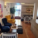 Hotel Jardim 2*