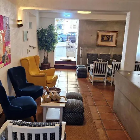Hotel Jardim 2*